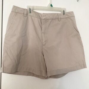 TOMMY HILFIGER… Ladies Khaki Shorts, size 12